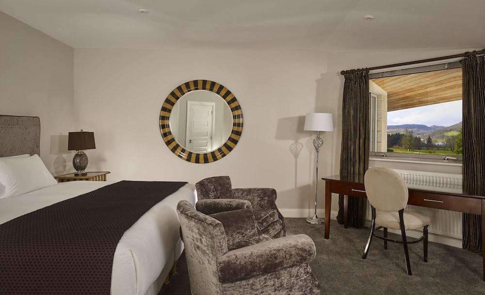 Mar Hall Golf & Spa Resort บิช็อปตัน ภายนอก รูปภาพ A bedroom at the hotel